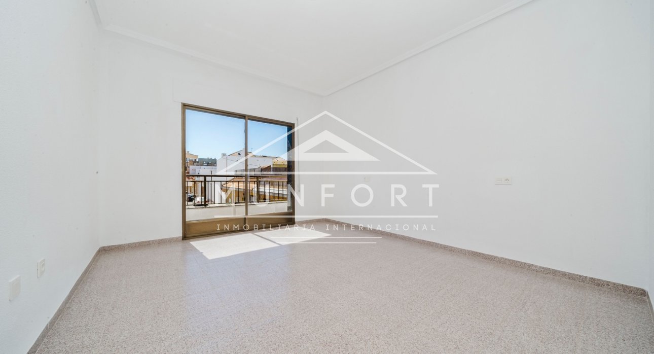 Segunda mano - Casas Adosadas -
Pilar de la Horadada