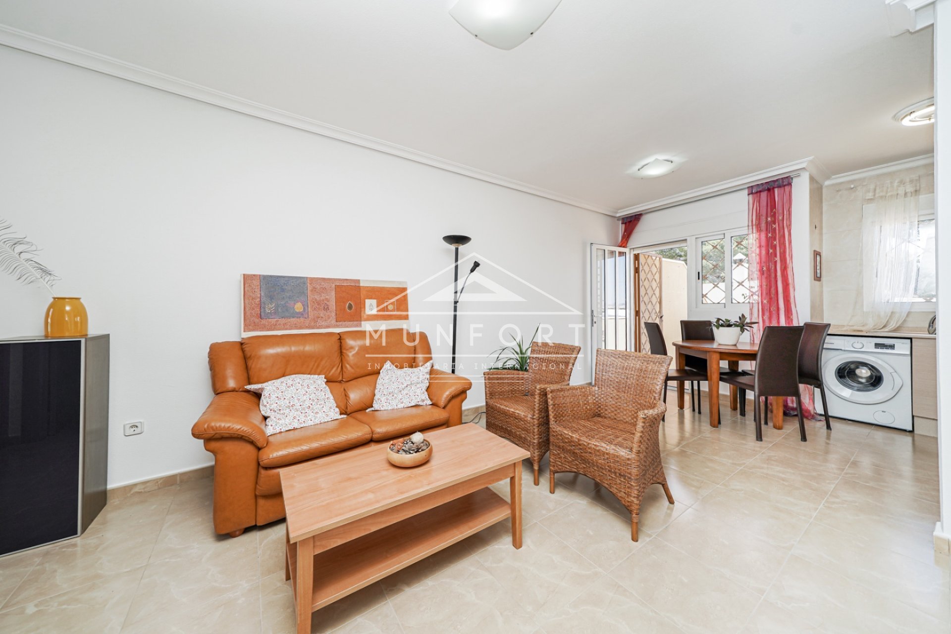 Segunda mano - Casas Adosadas -
Sucina