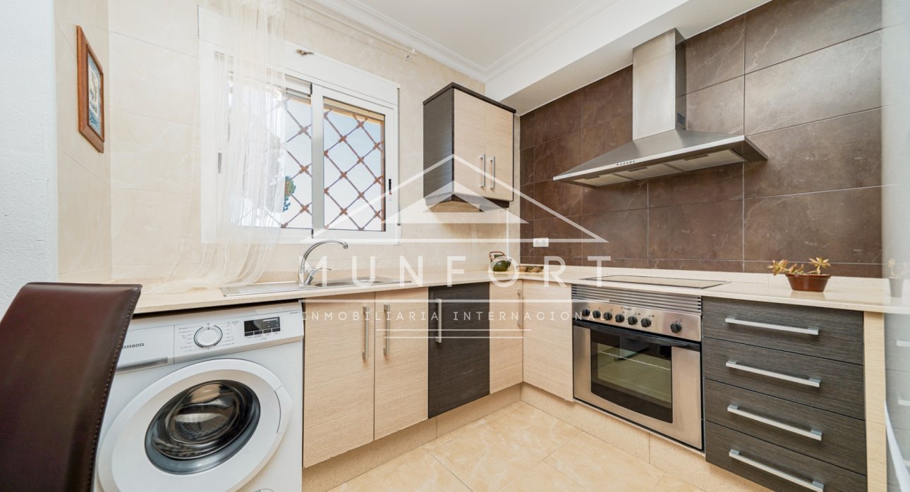 Segunda mano - Casas Adosadas -
Sucina