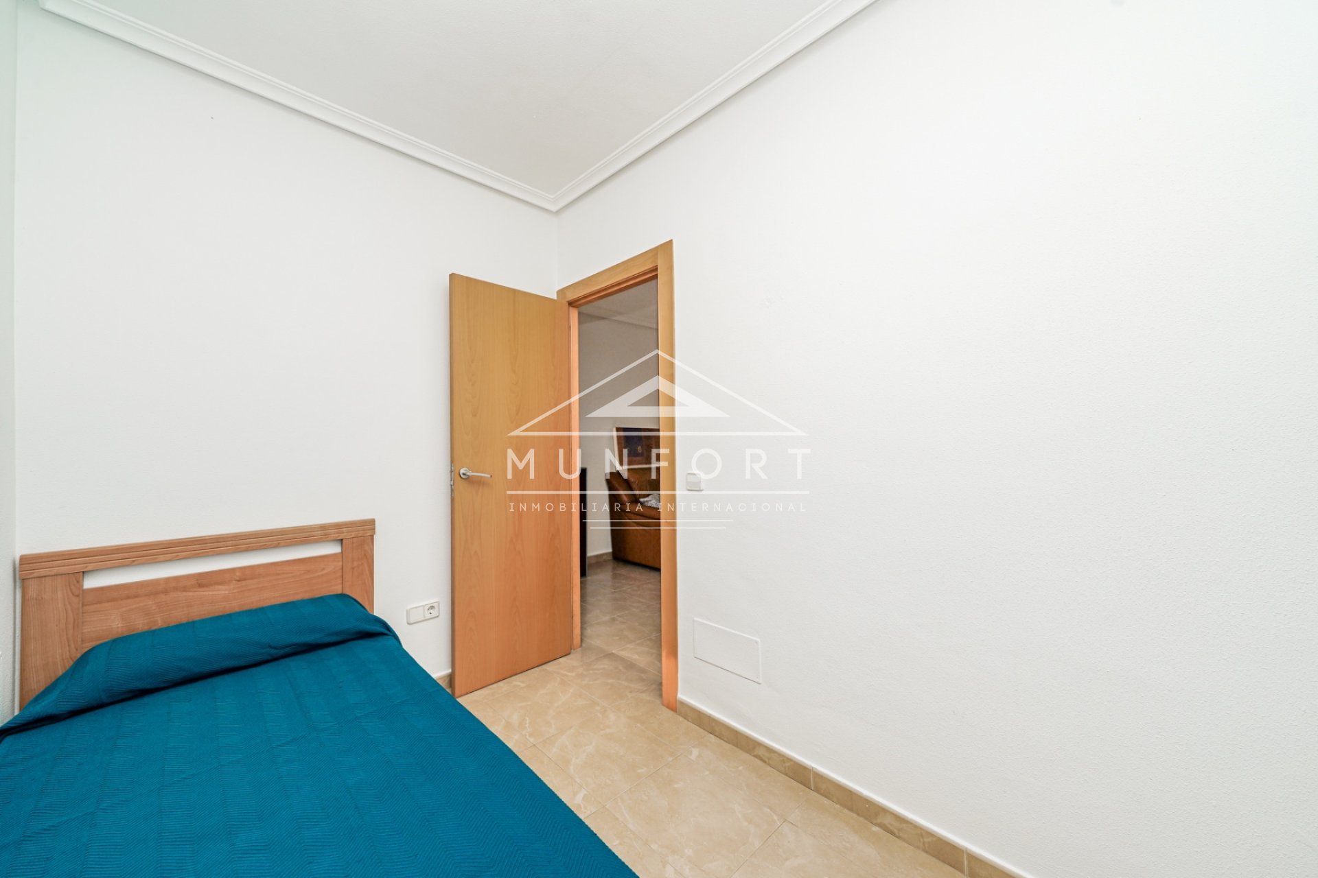 Segunda mano - Casas Adosadas -
Sucina