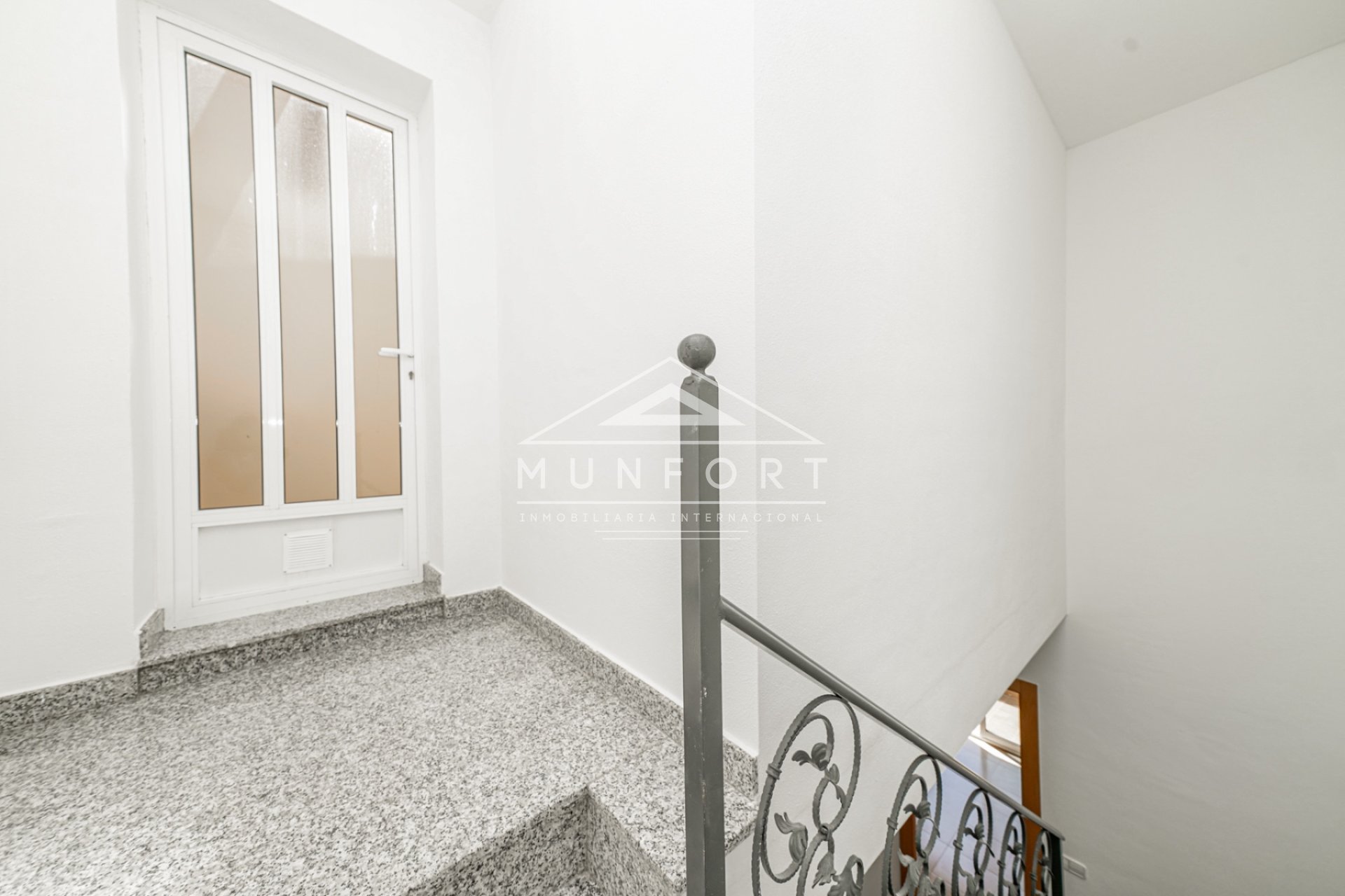 Segunda mano - Casas Adosadas -
Sucina