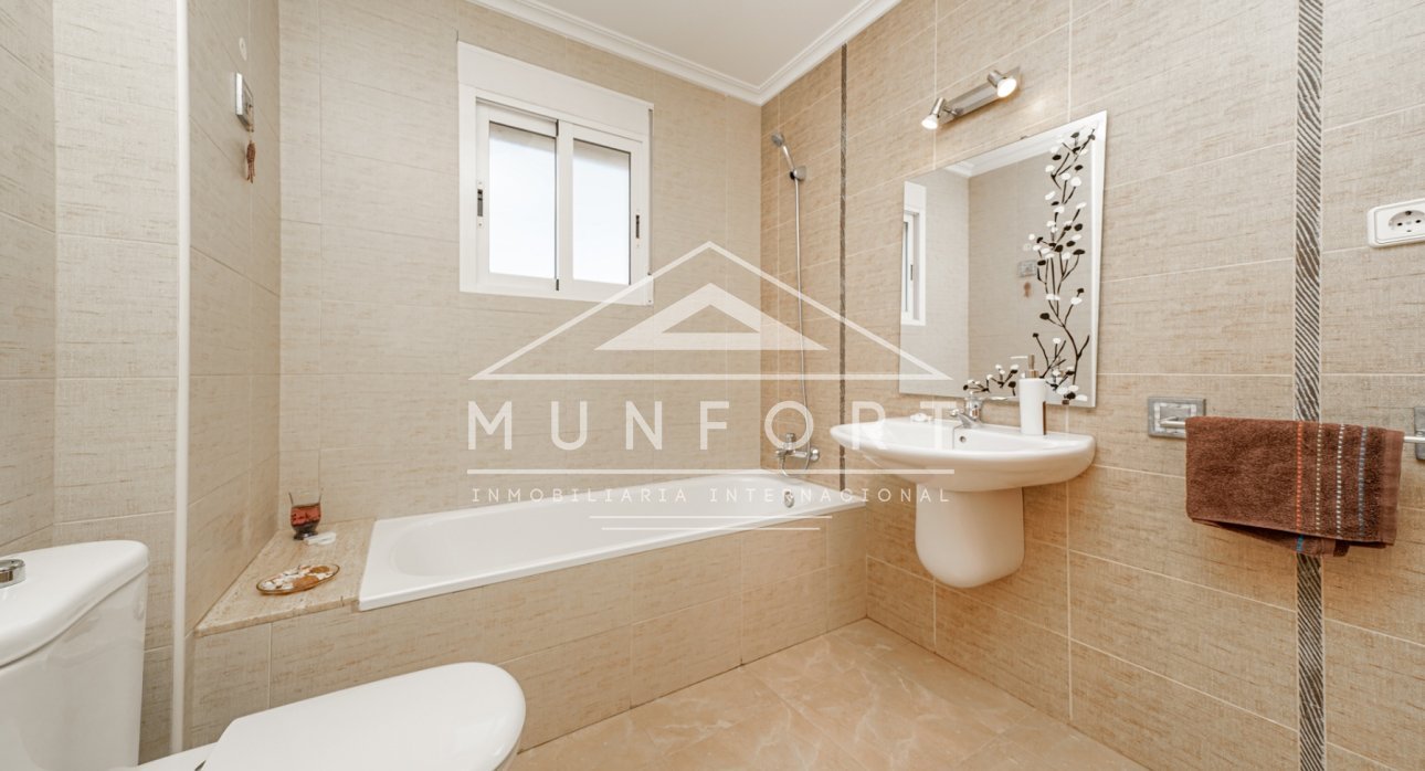 Segunda mano - Casas Adosadas -
Sucina