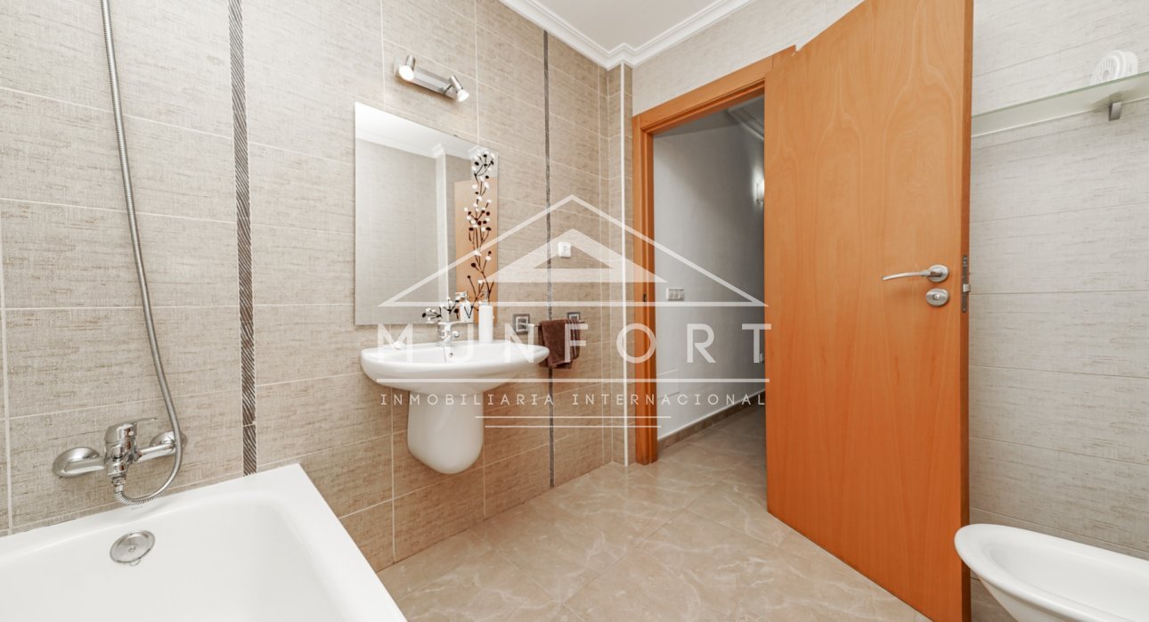 Segunda mano - Casas Adosadas -
Sucina