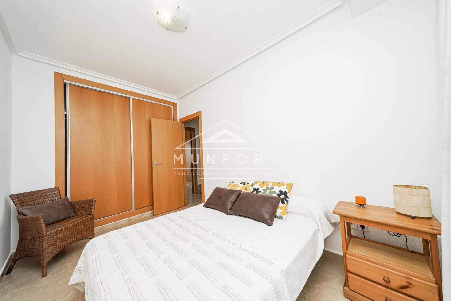 Segunda mano - Casas Adosadas -
Sucina