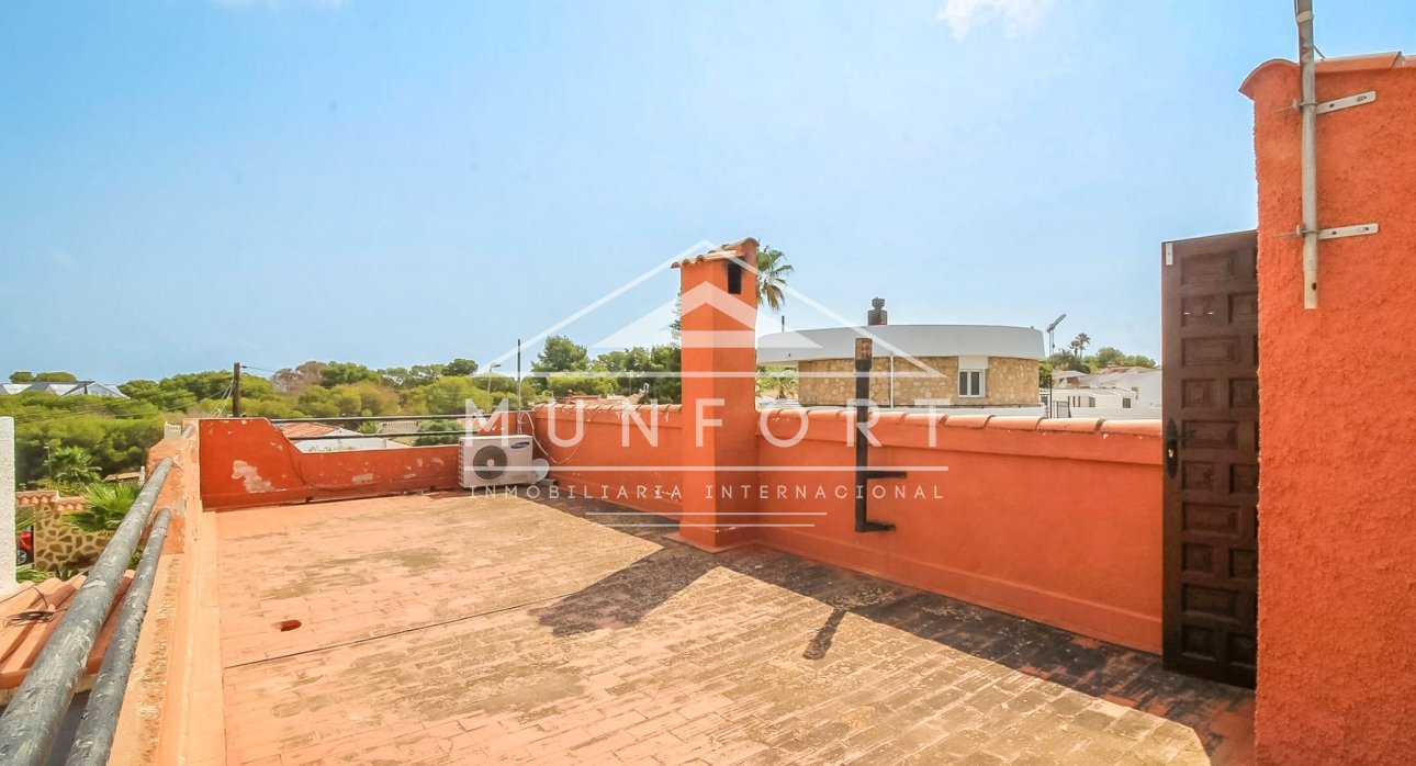 Segunda mano - Casas Adosadas -
Torrevieja