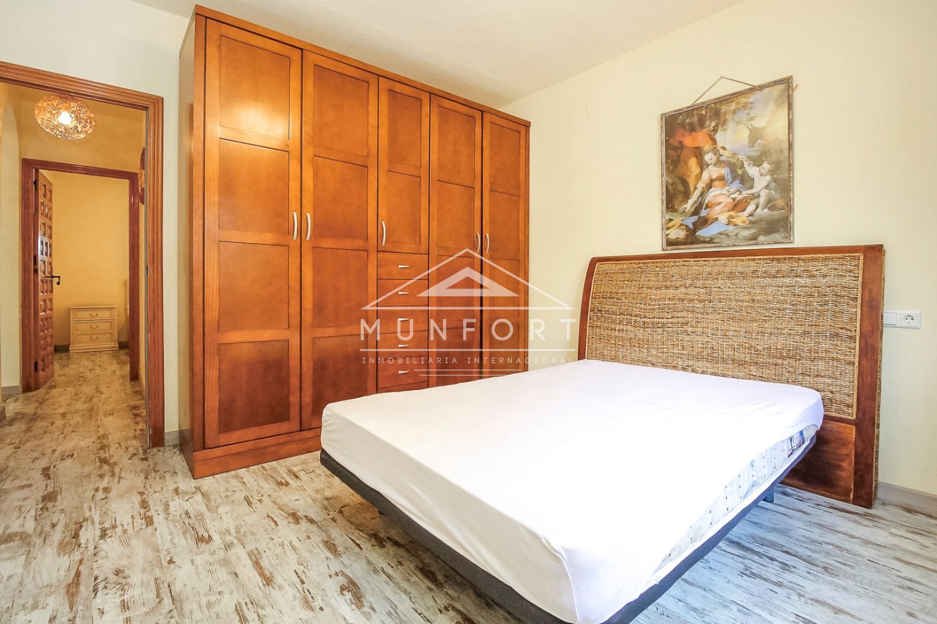 Segunda mano - Casas Adosadas -
Torrevieja