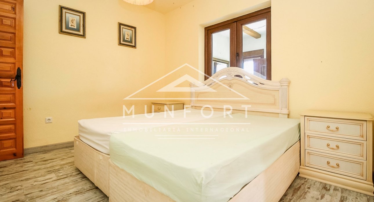 Segunda mano - Casas Adosadas -
Torrevieja