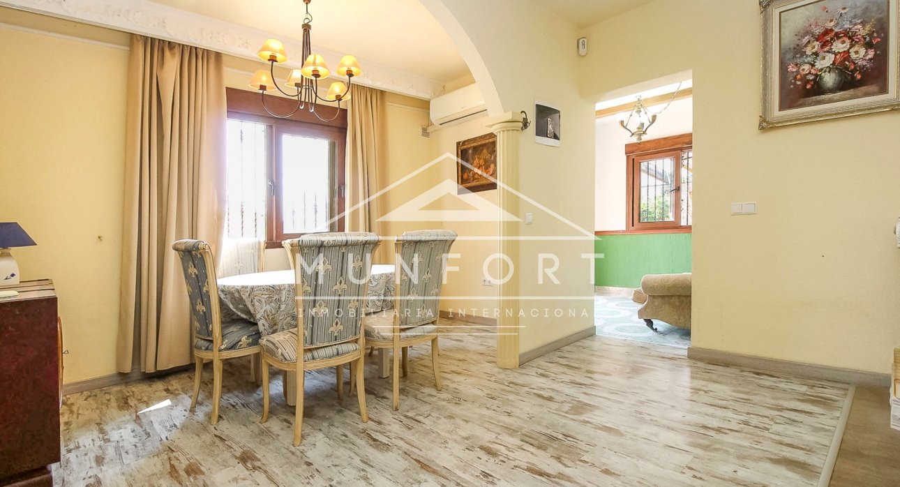 Segunda mano - Casas Adosadas -
Torrevieja