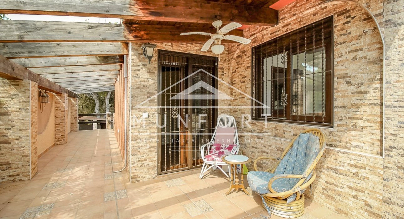 Segunda mano - Casas Adosadas -
Torrevieja