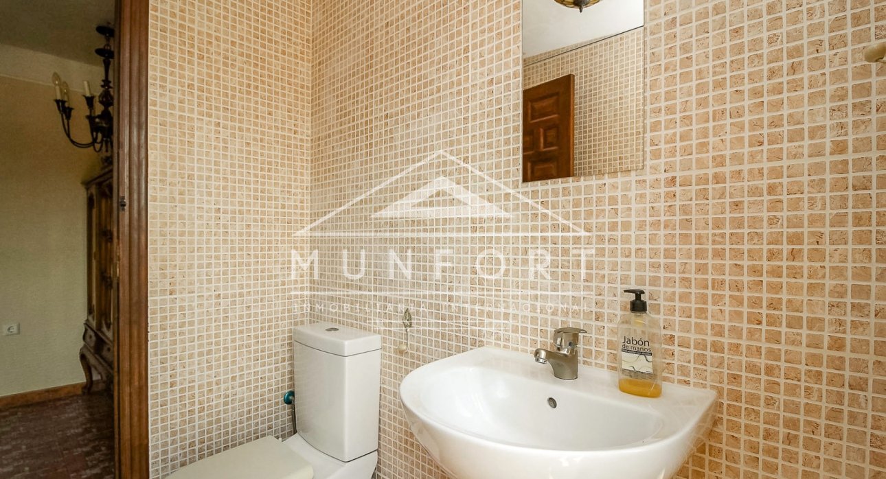 Segunda mano - Casas Adosadas -
Torrevieja