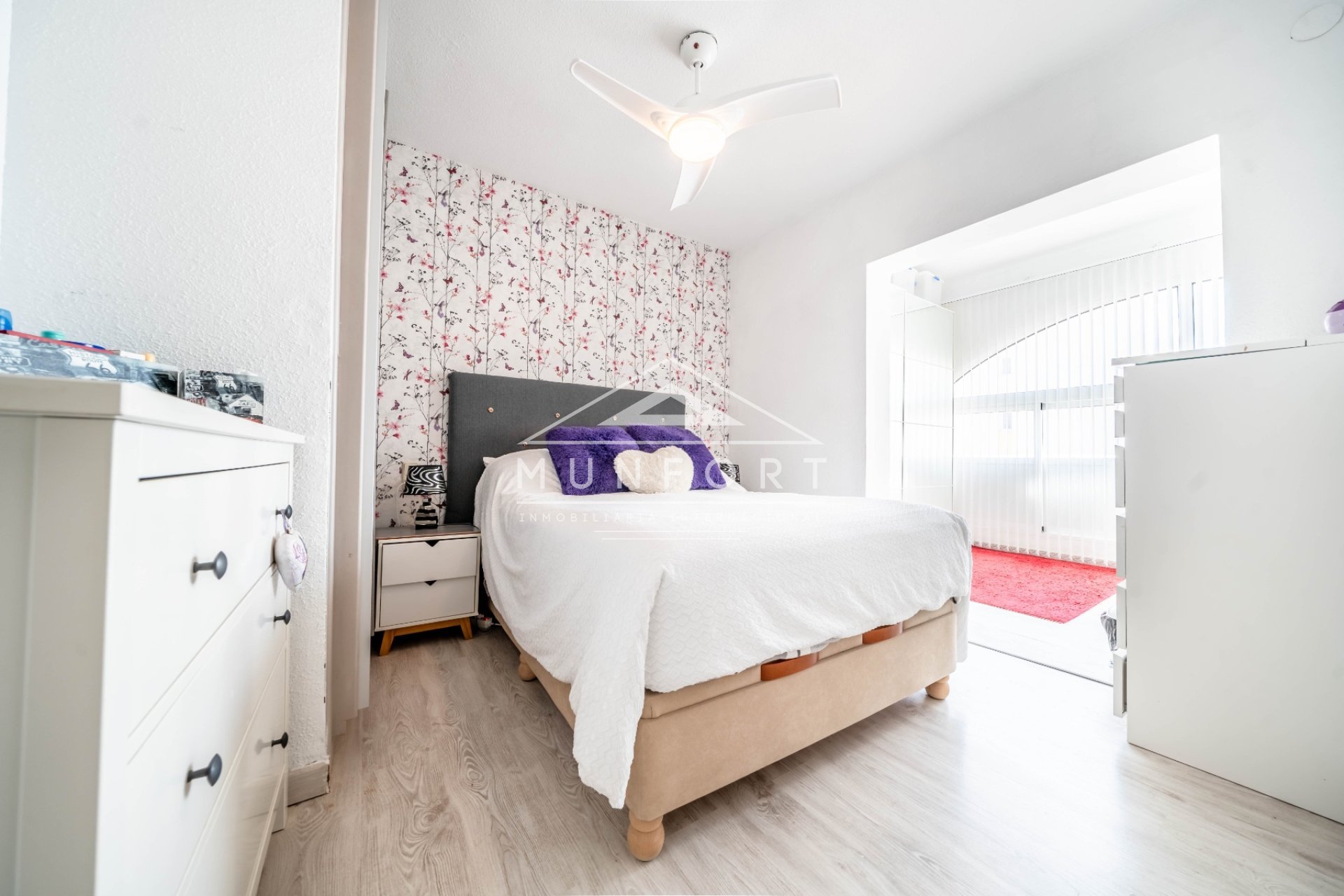 Segunda mano - Casas Adosadas -
Villamartin