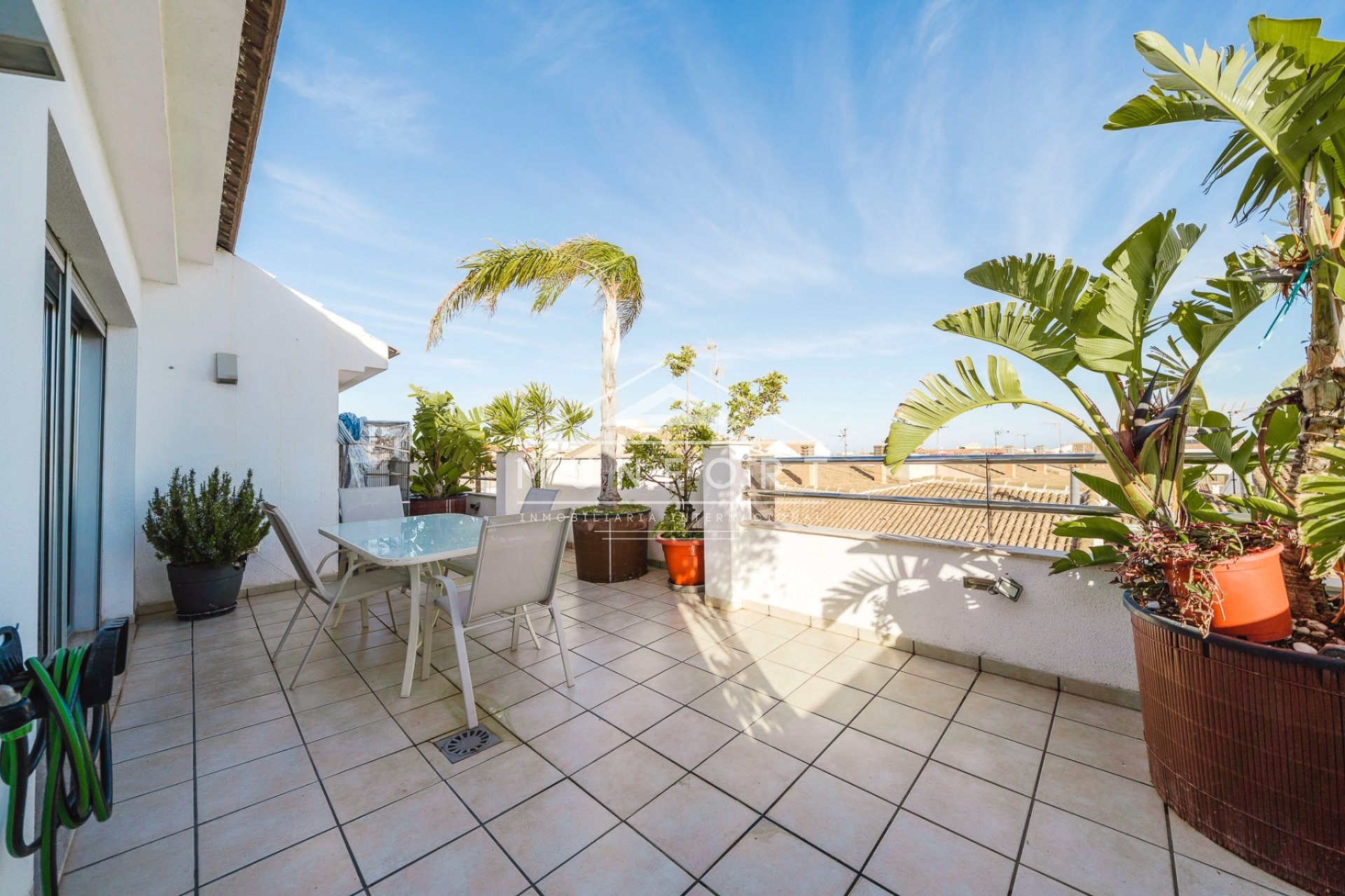 Segunda mano - Edificio -
Pilar de la Horadada