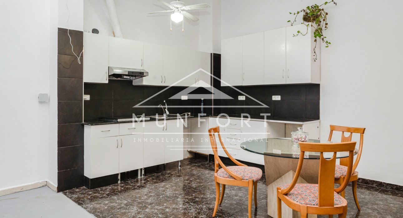 Segunda mano - Edificio -
Pilar de la Horadada