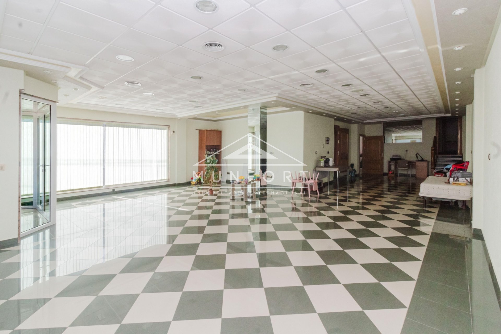 Segunda mano - Locales comerciales -
Alcázares, Los