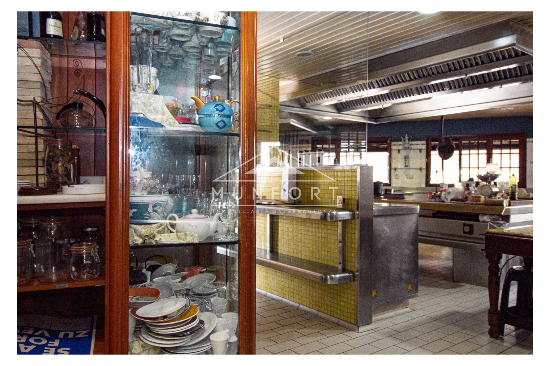 Segunda mano - Locales comerciales -
Orihuela Costa - Dehesa de Campoamor