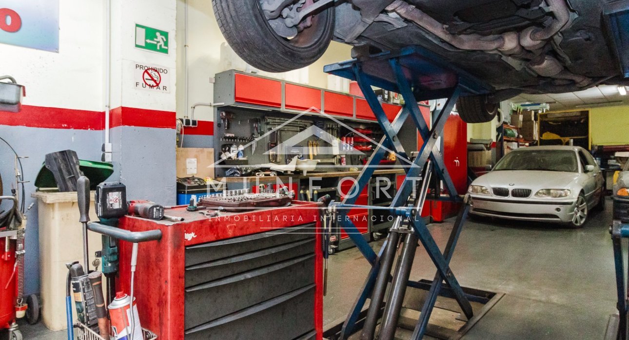 Segunda mano - Locales comerciales -
Torrevieja - Centro - Torrevieja