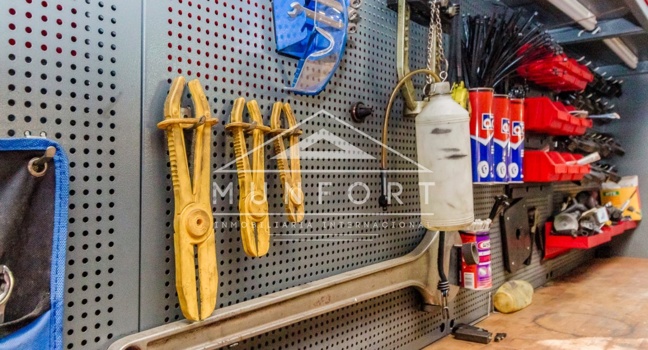 Segunda mano - Locales comerciales -
Torrevieja - Centro - Torrevieja