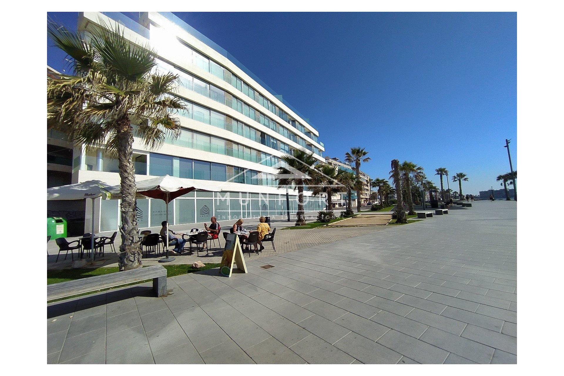 Segunda mano - Locales comerciales -
Torrevieja