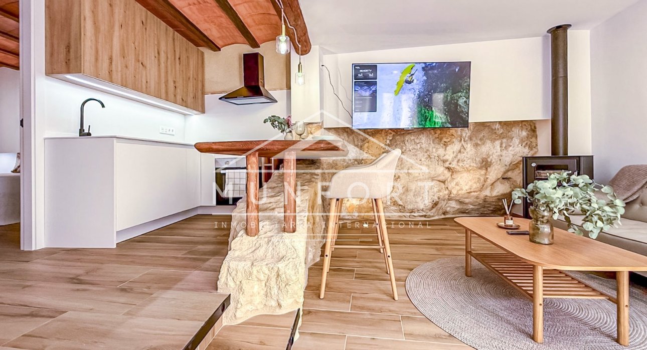 Segunda mano - Villas -
Albacete - Elche de la Sierra/Villares