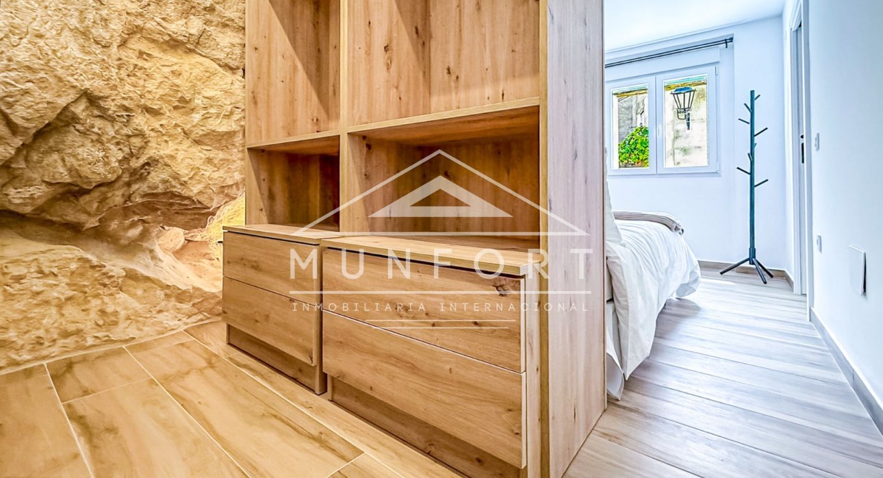 Segunda mano - Villas -
Albacete - Elche de la Sierra/Villares