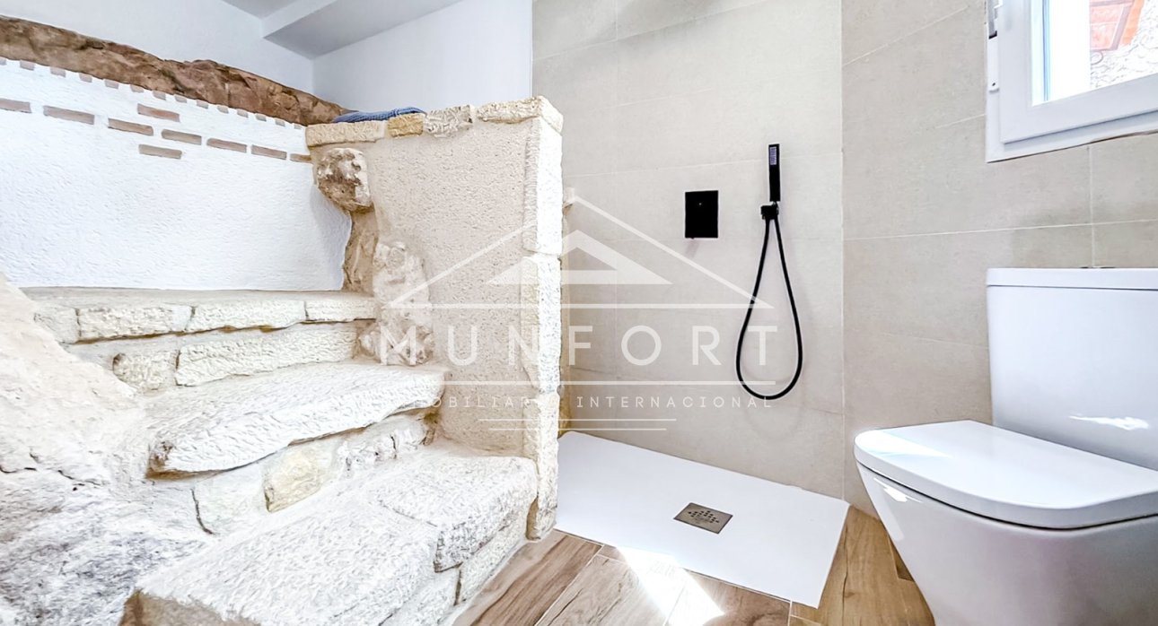 Segunda mano - Villas -
Albacete - Elche de la Sierra/Villares