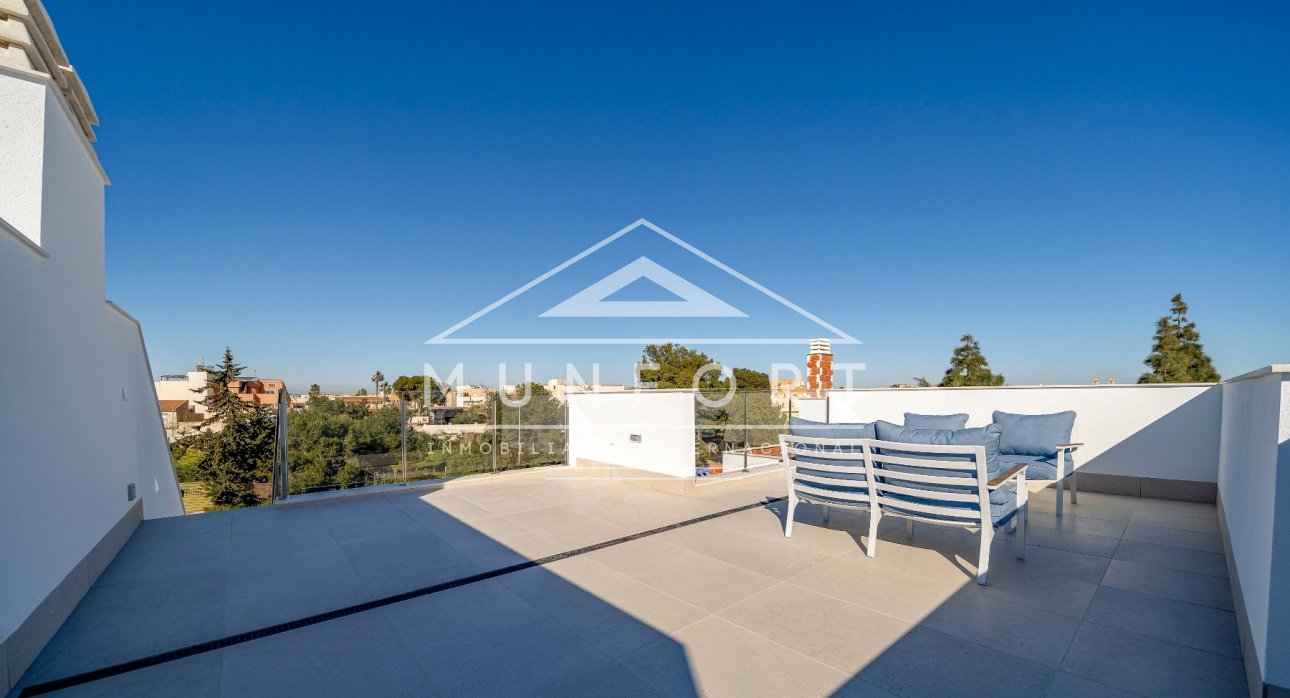 Segunda mano - Villas -
Alcázares, Los - Los Alcázares