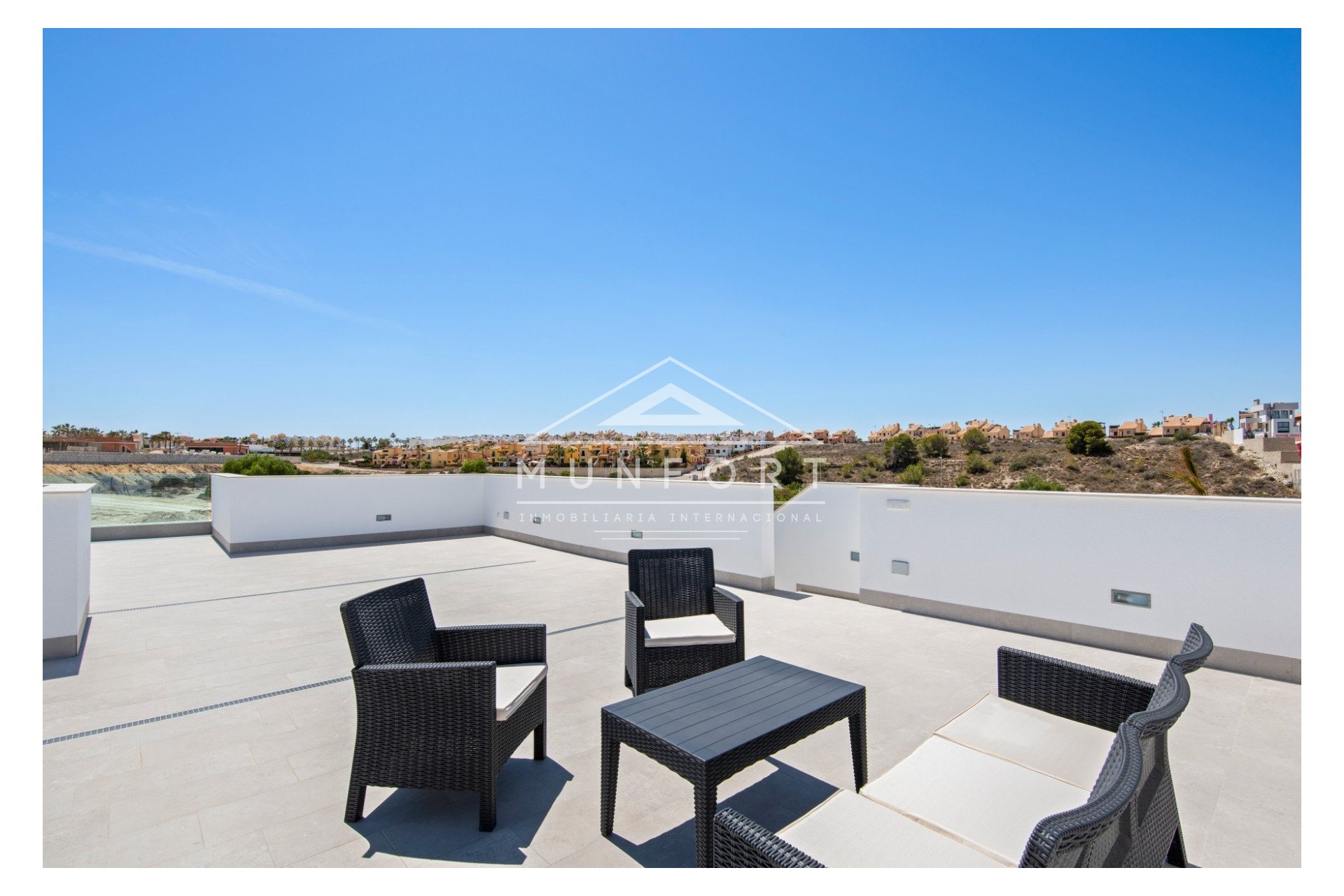 Segunda mano - Villas -
Algorfa