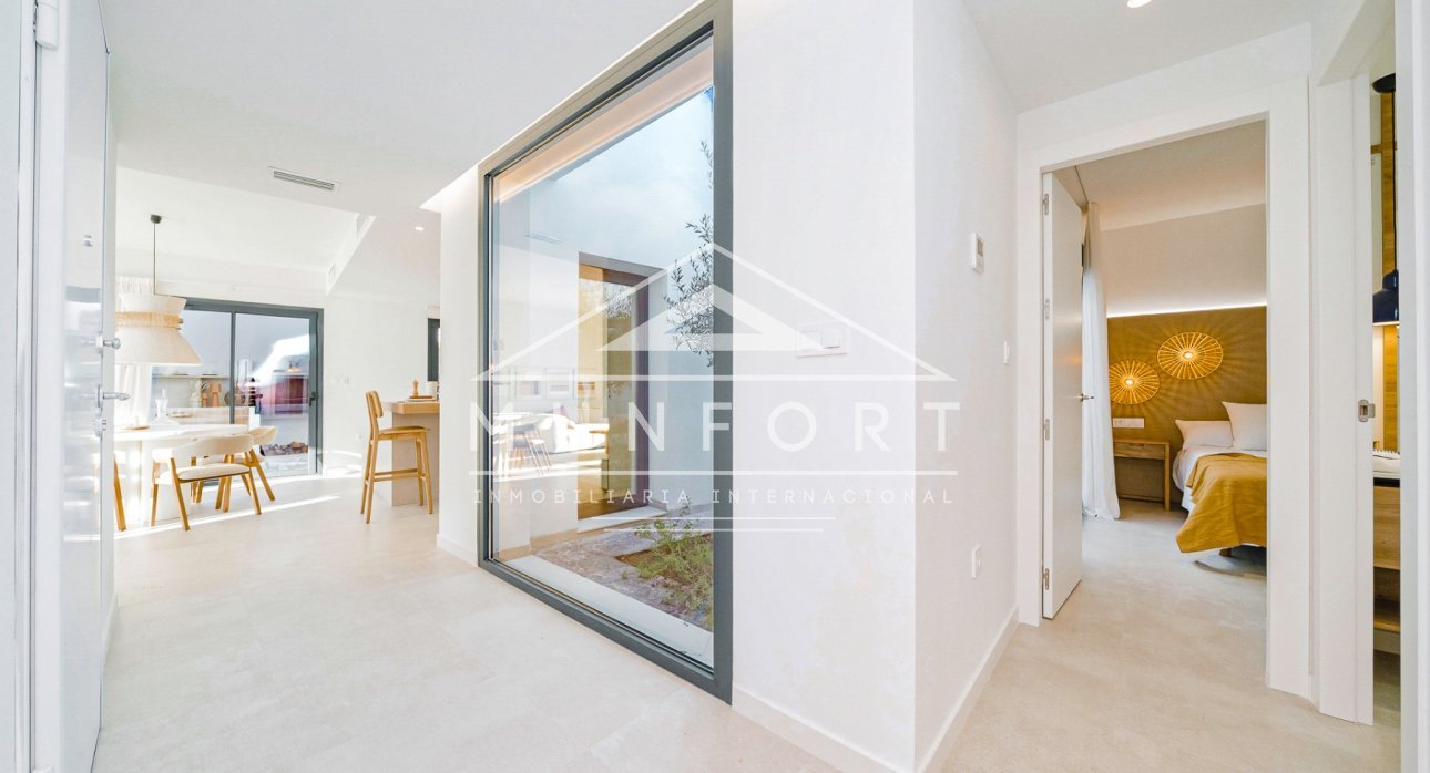 Segunda mano - Villas -
Baños y mendigo - Baños y Mendigo