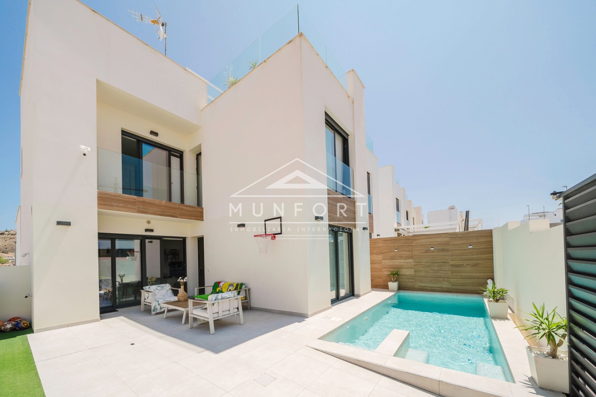 Segunda mano - Villas -
Benijófar