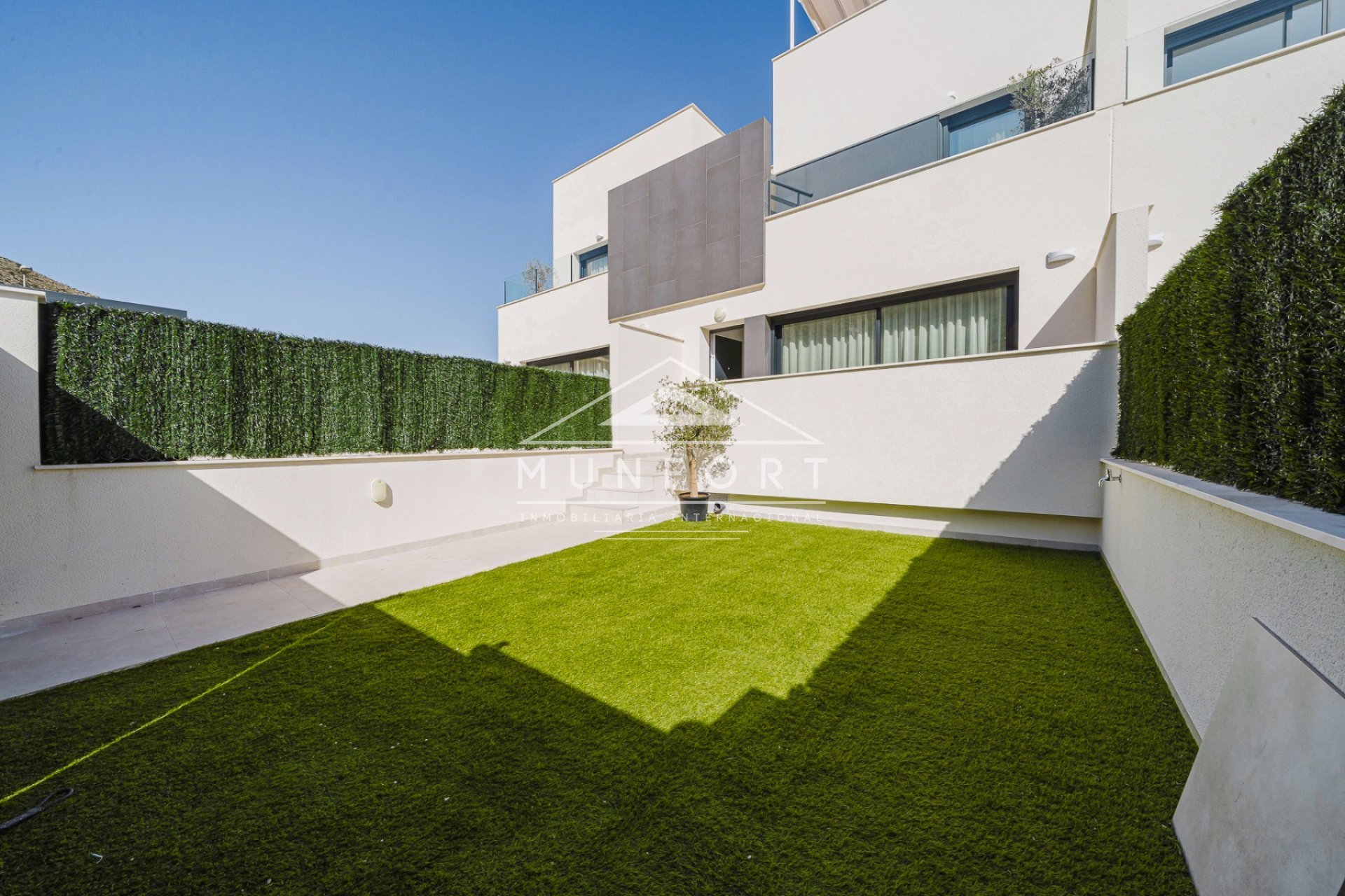 Segunda mano - Villas -
Cox