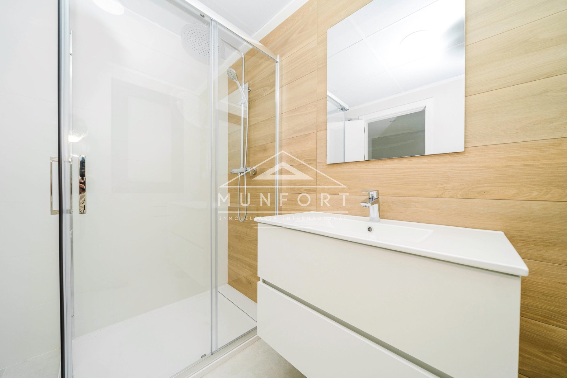 Segunda mano - Villas -
Cox