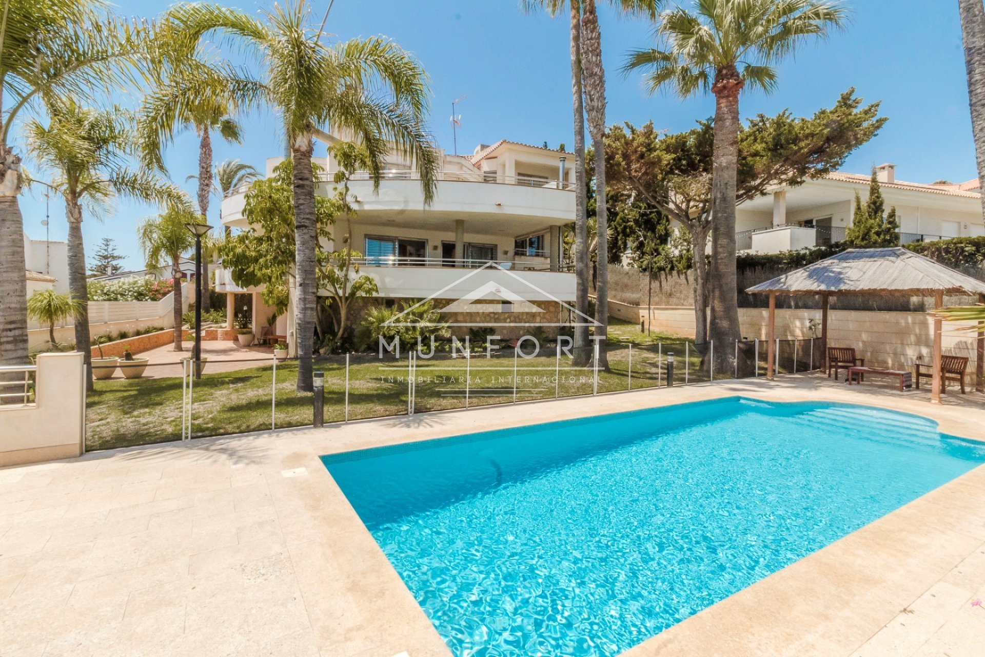 Segunda mano - Villas de lujo -
Orihuela Costa - Dehesa de Campoamor