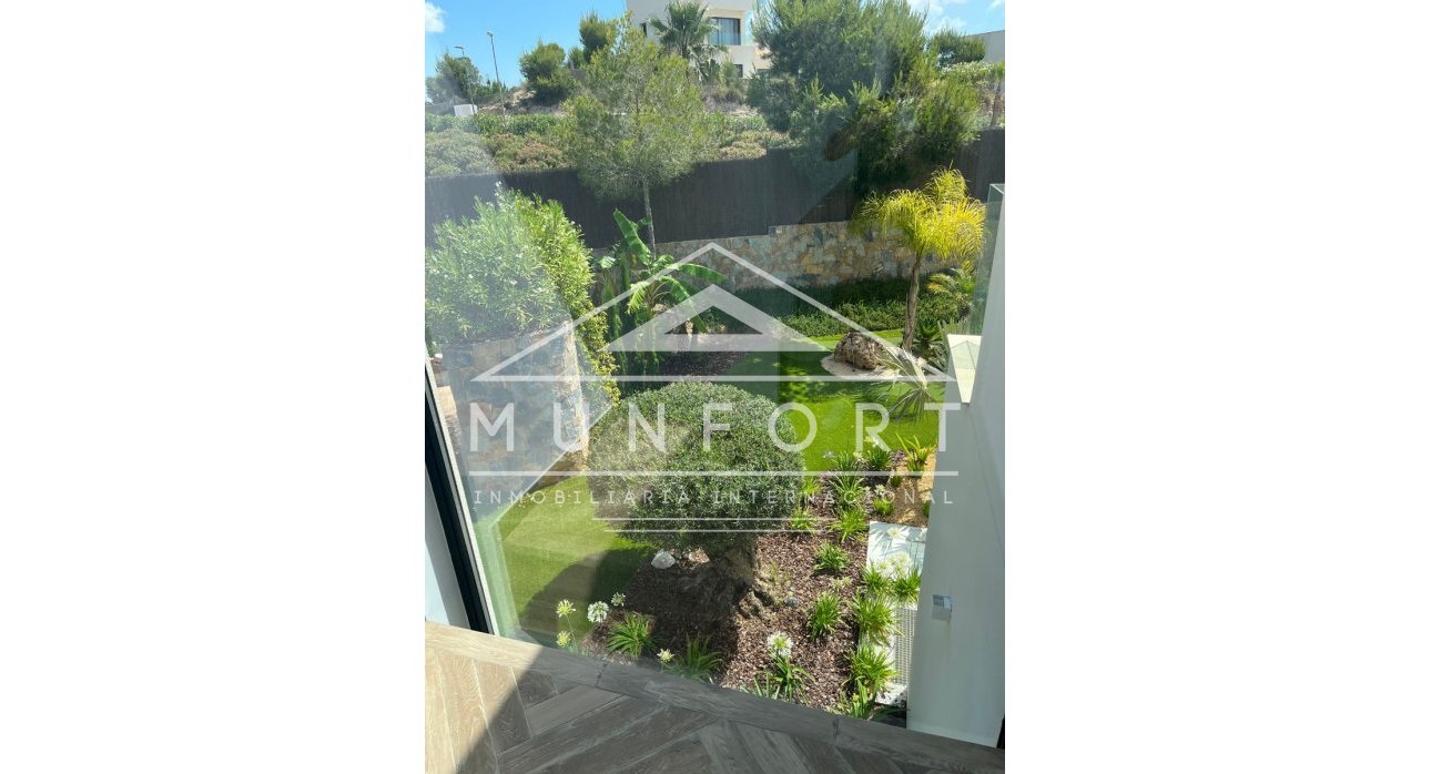 Segunda mano - Villas de lujo -
Orihuela Costa - Las Colinas Golf