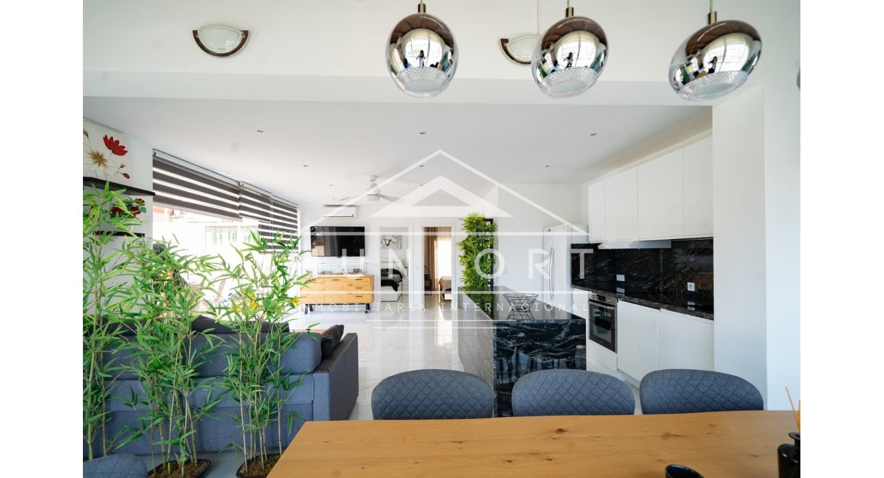 Segunda mano - Villas de lujo -
Orihuela Costa - Villamartín