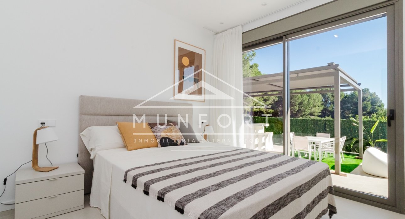 Segunda mano - Villas de lujo -
Pilar de la Horadada - Pinar de Campoverde