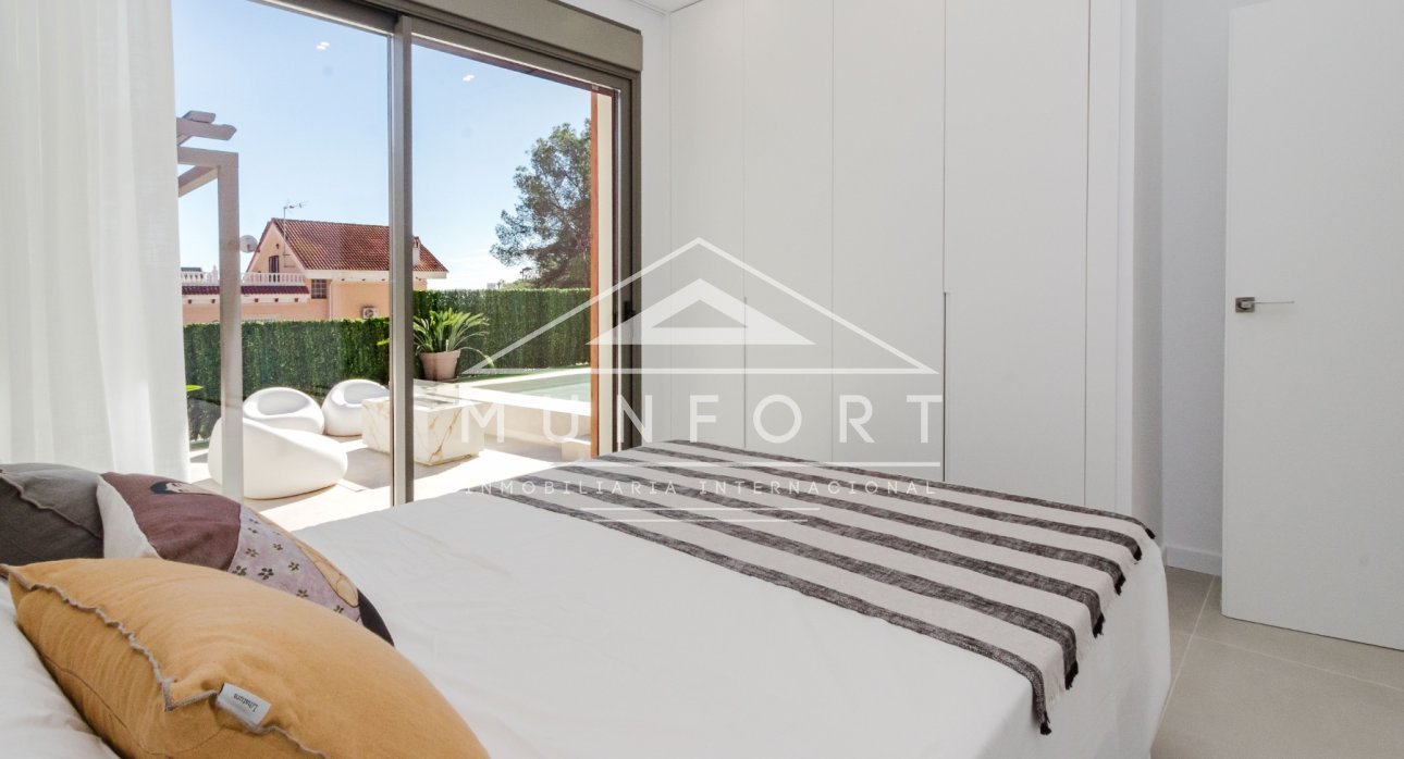 Segunda mano - Villas de lujo -
Pilar de la Horadada - Pinar de Campoverde