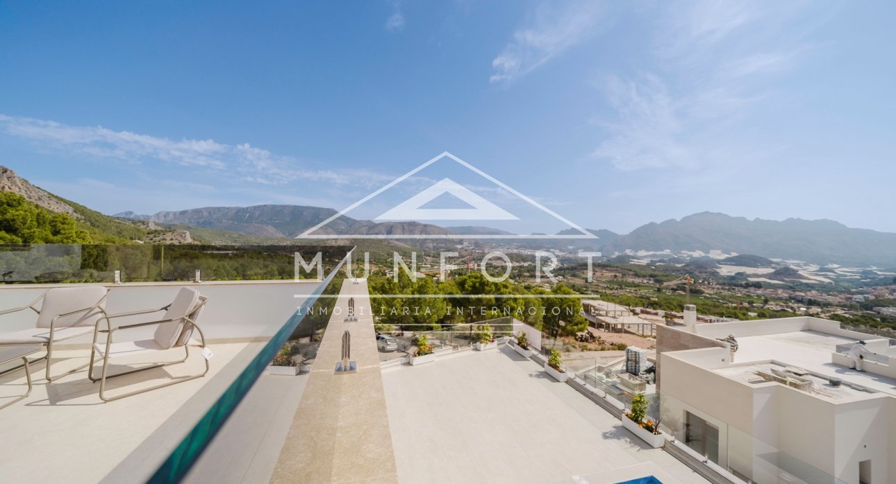 Segunda mano - Villas de lujo -
Polop de La Marina 