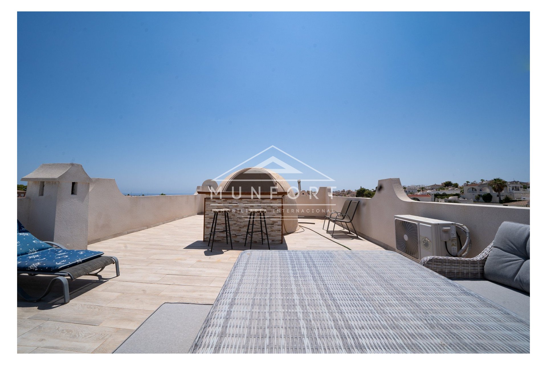 Segunda mano - Villas de lujo -
San Miguel de Salinas - Urbanización Blue Lagoon - San Miguel de Salinas