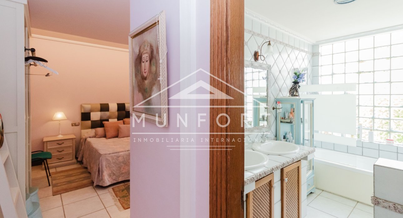 Segunda mano - Villas de lujo -
Torrevieja - La Mata - Torrevieja