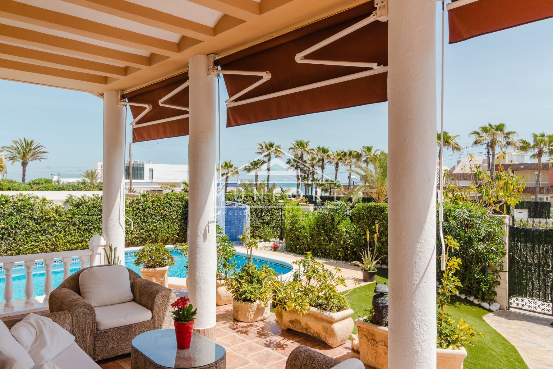 Segunda mano - Villas de lujo -
Torrevieja - La Mata - Torrevieja