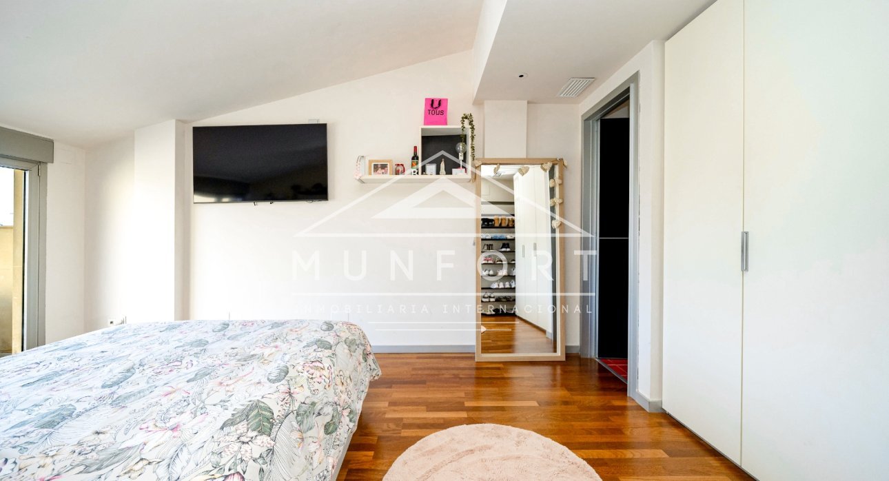 Segunda mano - Villas de lujo -
Torrevieja - Los Balcones - Torrevieja