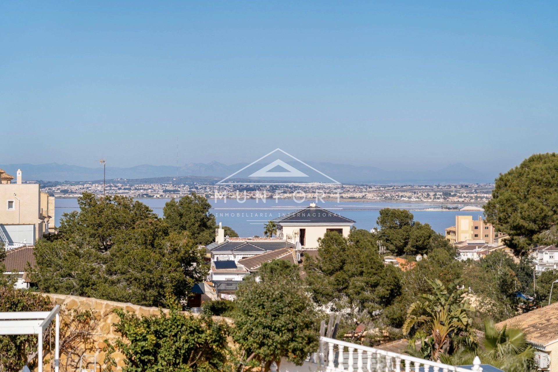 Segunda mano - Villas de lujo -
Torrevieja - Los Balcones - Torrevieja