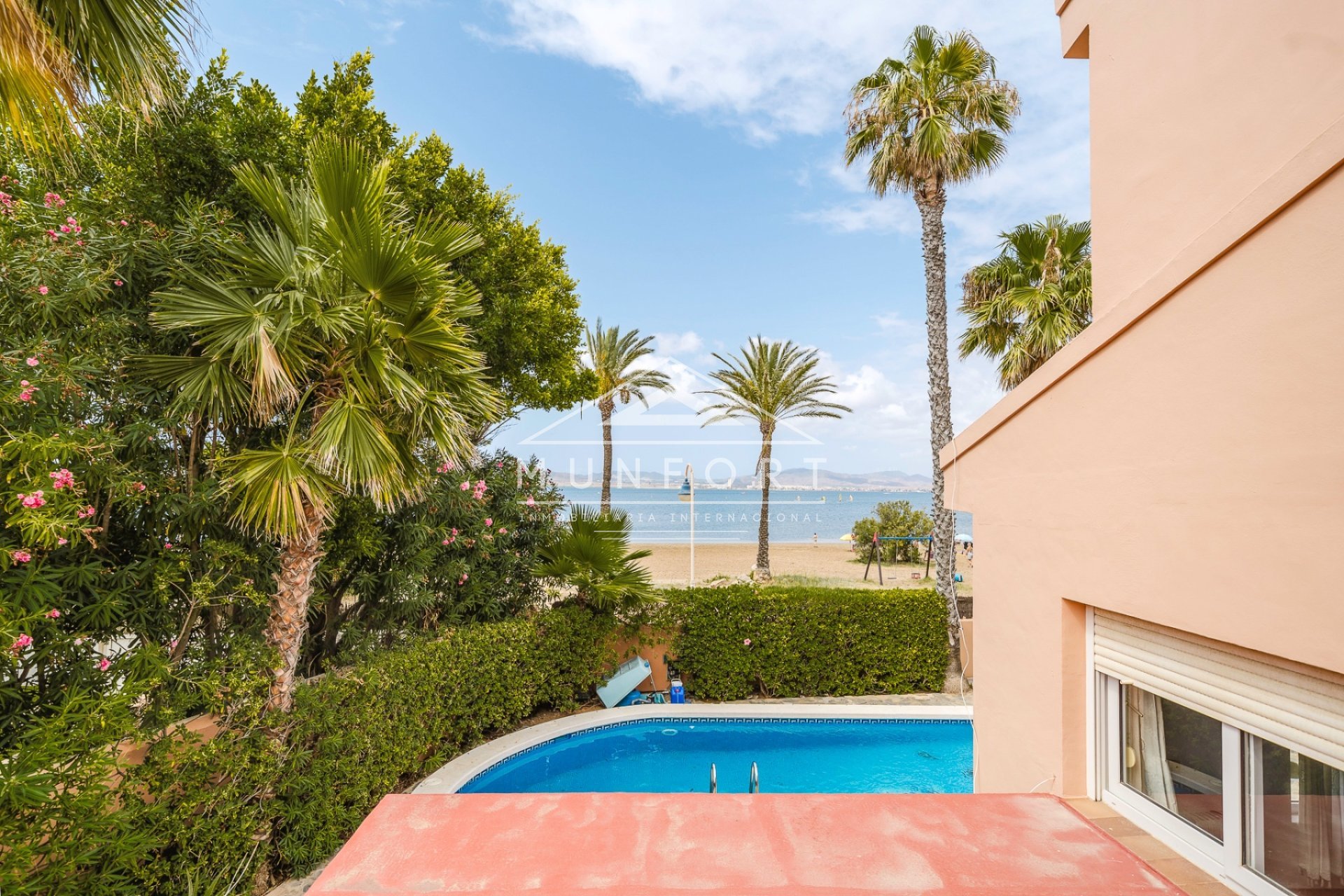 Segunda mano - Villas -
La Manga