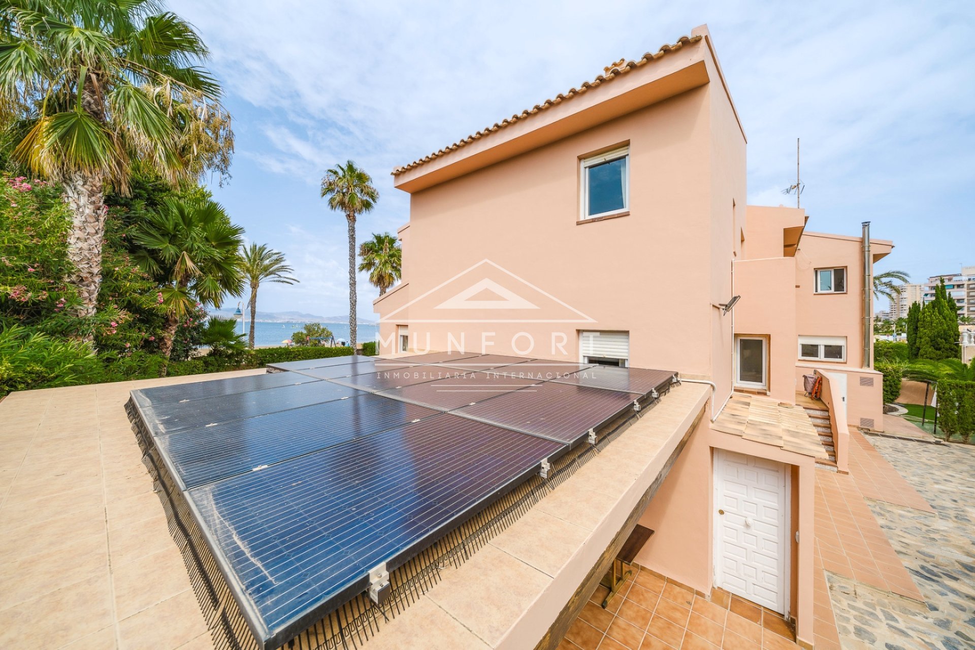 Segunda mano - Villas -
La Manga