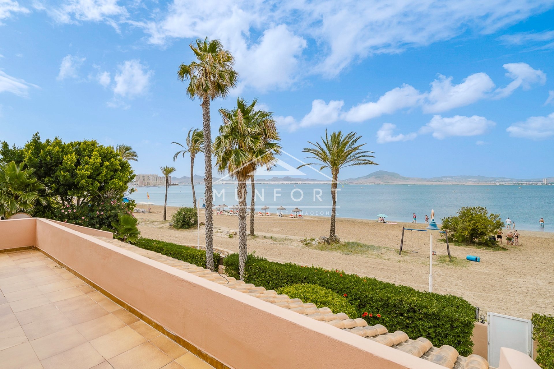 Segunda mano - Villas -
La Manga