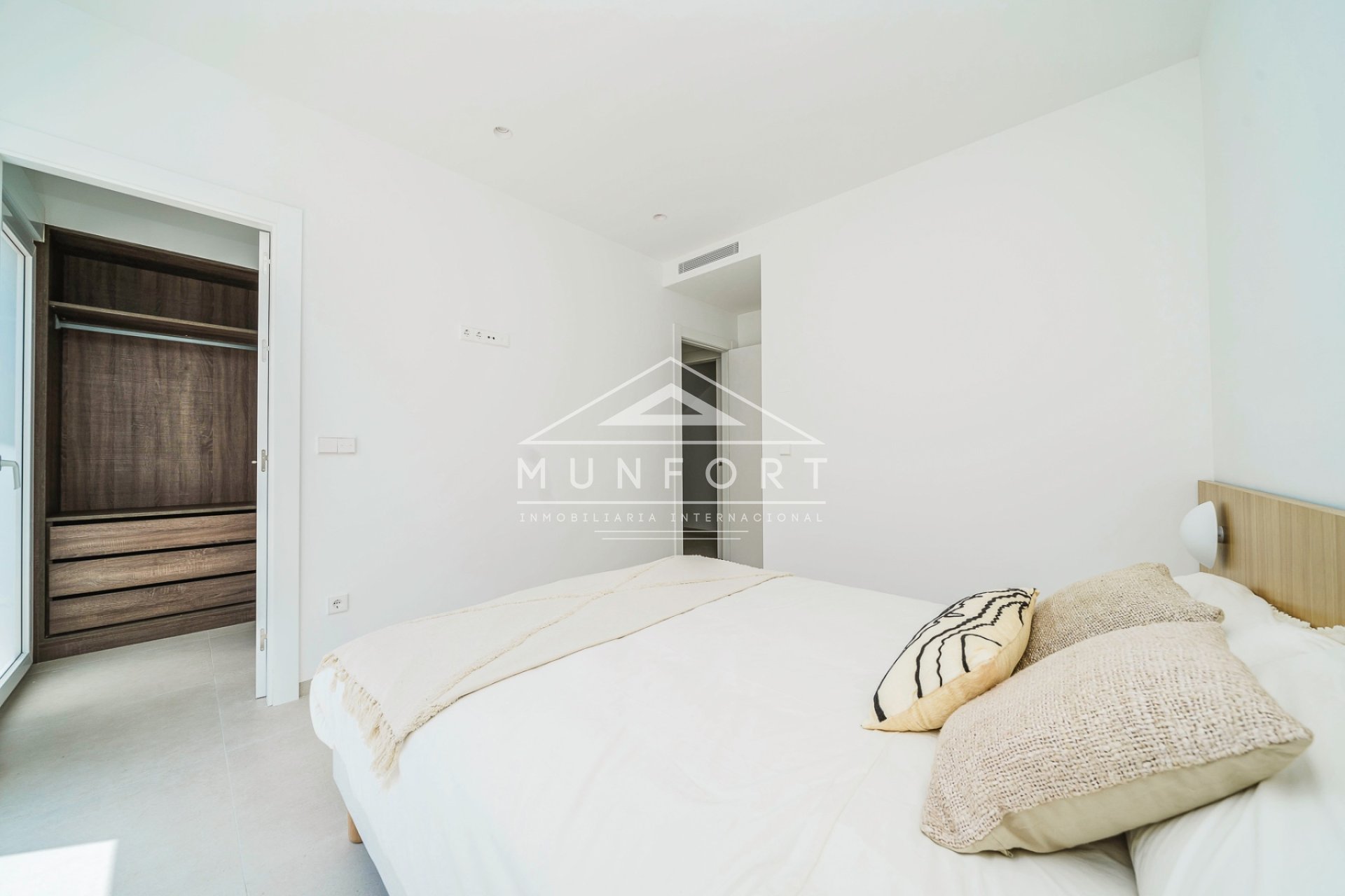 Segunda mano - Villas -
Los Montesinos