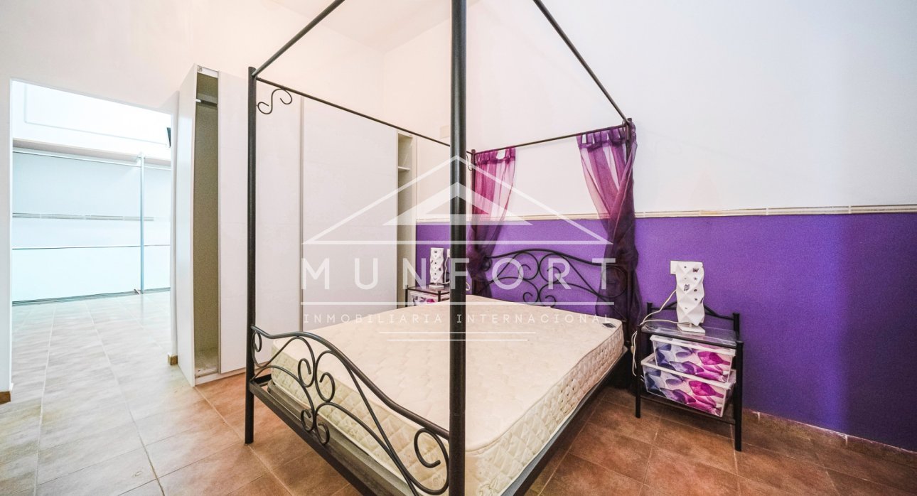 Segunda mano - Villas -
Los Montesinos