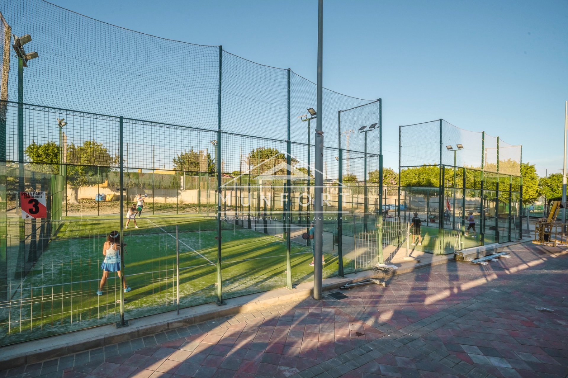 Segunda mano - Villas -
Los Montesinos