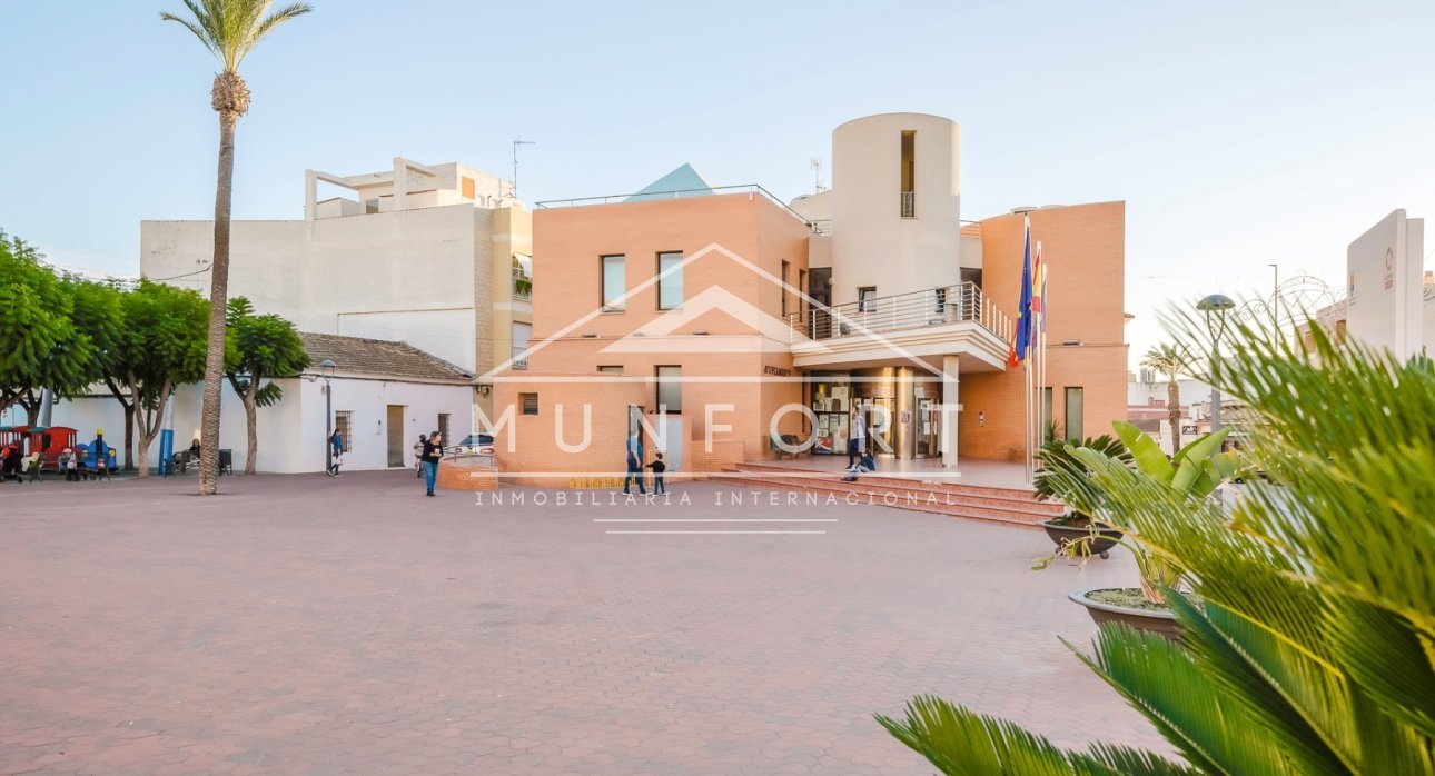 Segunda mano - Villas -
Los Montesinos