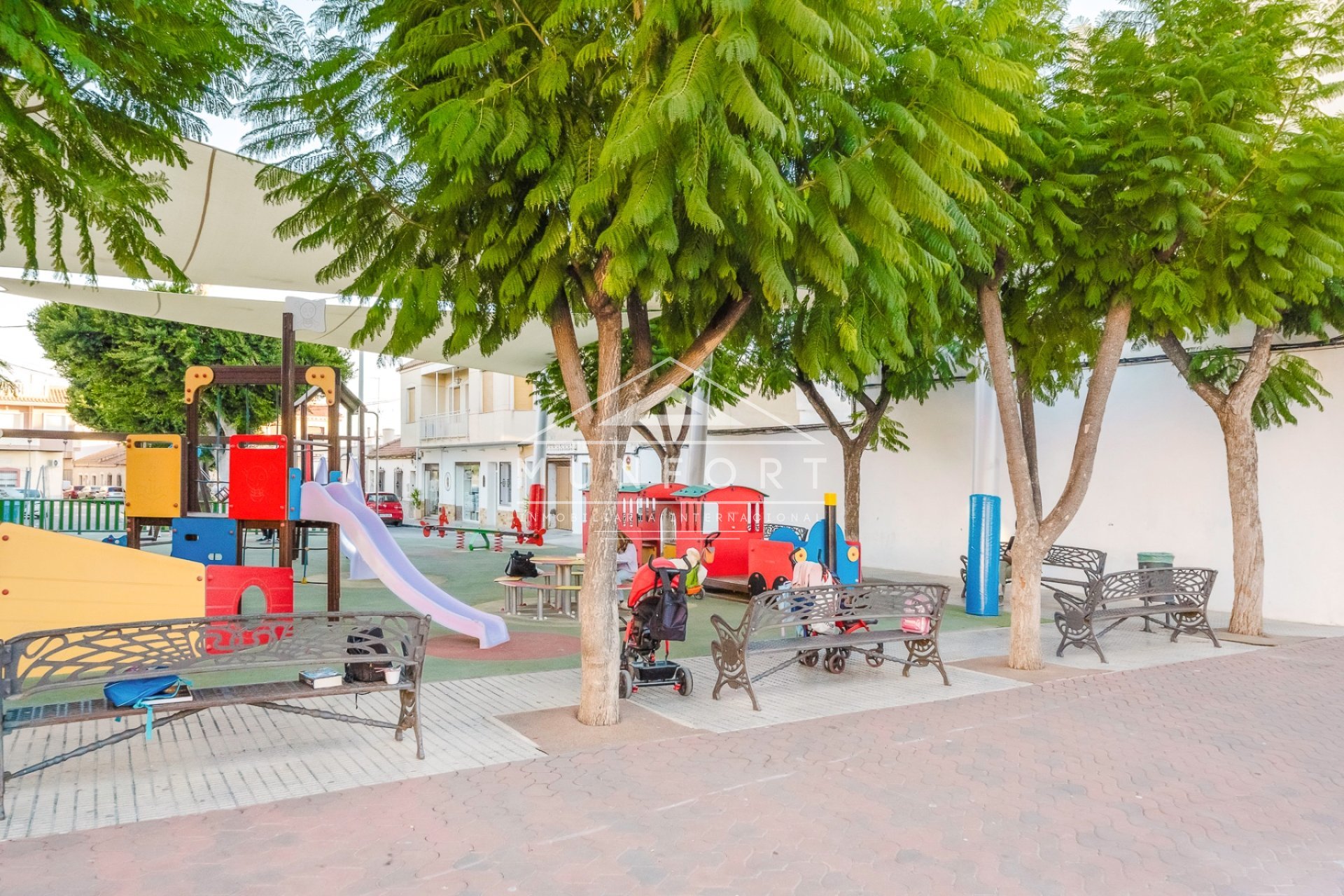 Segunda mano - Villas -
Los Montesinos